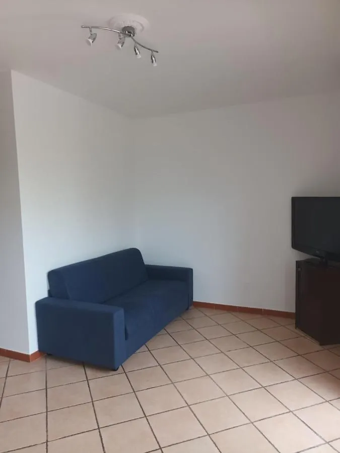 Bari Airport And Sea Villa 0*,  Italien
